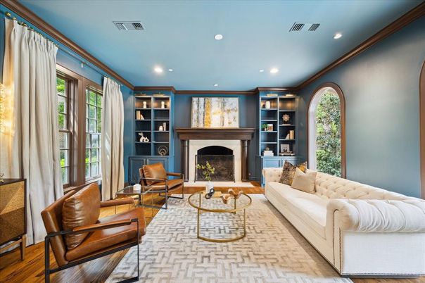 Fireplace, Interior, Living room, Recessed Lighting, Wood Texture Flooring