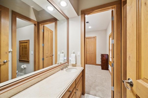 Bathroom, Interior, Recessed Lighting