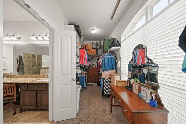Interior, Walk-in Closets