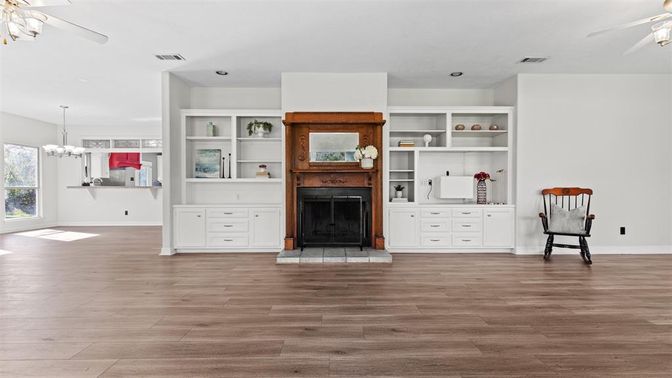 Chandelier, Fireplace, Interior, Recessed Lighting, Wood Texture Flooring