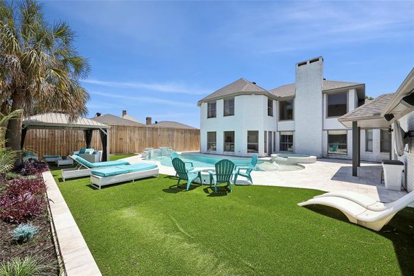 Backyard, Exterior, Pool
