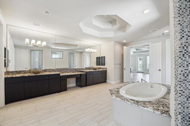 Bathroom, Dual Sink Vanities, Interior, Recessed Lighting