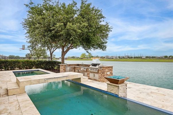 Exterior, Lake, Pool