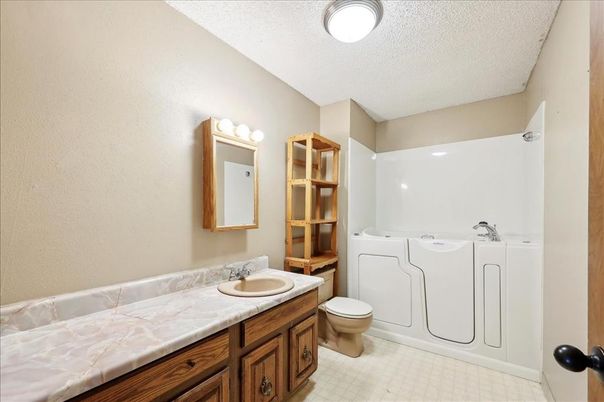 Bathroom, Dual Sink Vanities, Interior, Tile Countertops, Washer