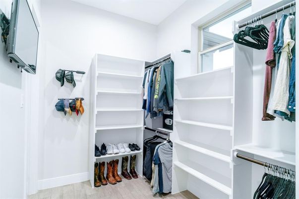 Interior, Walk-in Closets, Wood Texture Flooring