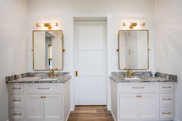 Bathroom, Dual Sink Vanities, Interior, Wood Texture Flooring