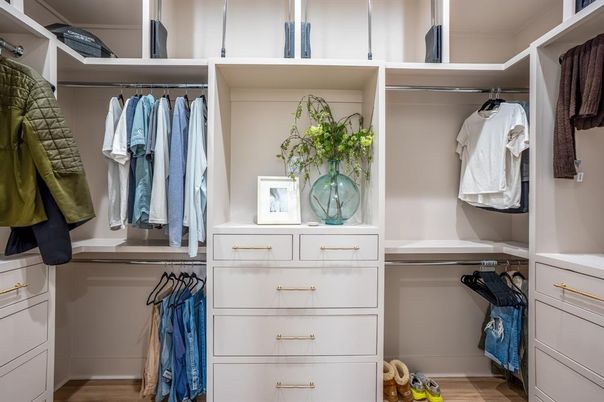 Interior, Walk-in Closets, Wood Texture Flooring
