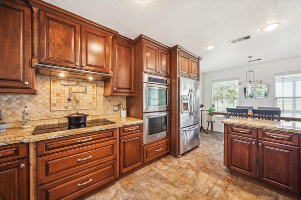 Dining room, Interior, Kitchen, Pendant Lights, Recessed Lighting