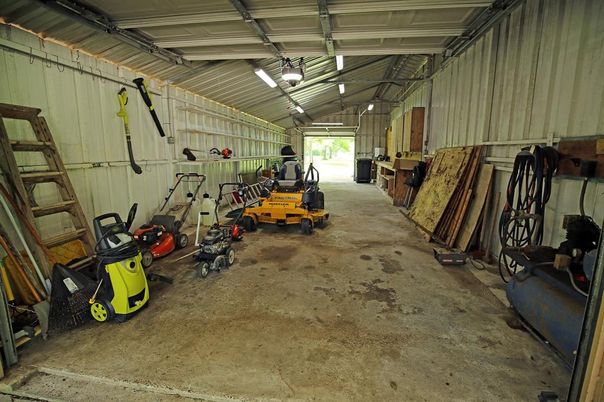 Garage, Interior