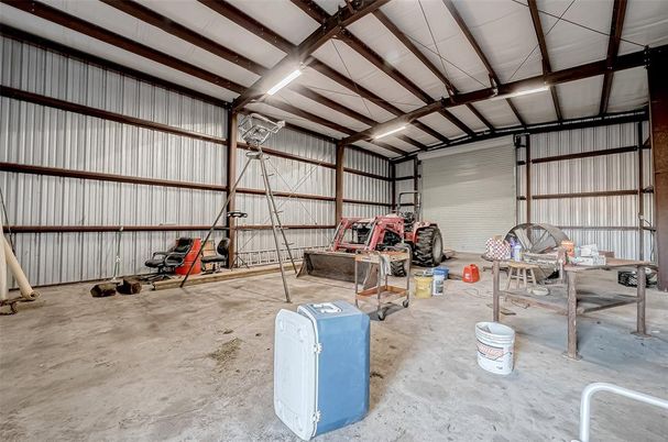 Garage, Interior