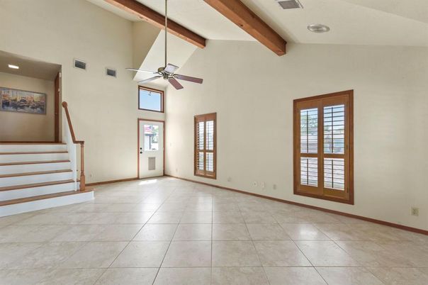 Empty room, Interior, Recessed Lighting, Wooden Beams
