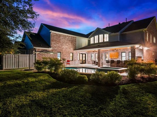 Backyard, Exterior, Facade, Brick Facade, Pool, American Craftsman