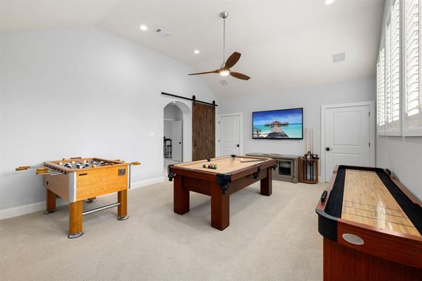 Billiard Table, Game Room, Interior, Recessed Lighting