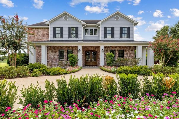 Exterior, Facade, Brick Facade, Farmhouse