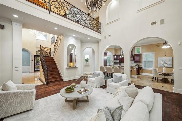 Chandelier, Dining room, Interior, Kitchen, Living room, Pendant Lights, Recessed Lighting, Wood Texture Flooring