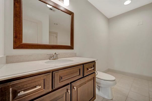 Bathroom, Interior, Recessed Lighting
