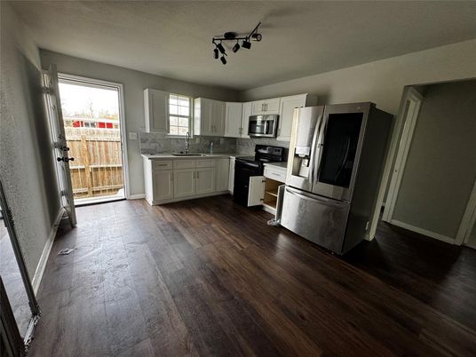 Interior, Kitchen, Stainless Steel Appliances, Wood Texture Flooring