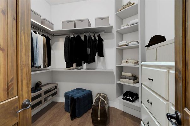 Interior, Walk-in Closets, Wood Texture Flooring