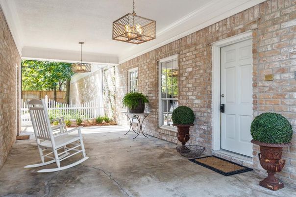 Exterior, Pendant Lights