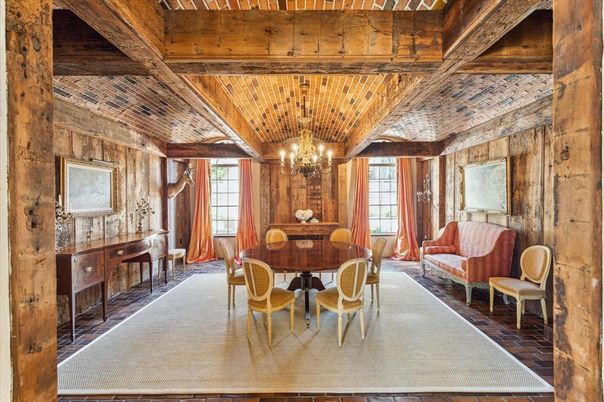 Chandelier, Dining room, Interior, Wooden Beams, Wooden Ceilings, Wooden Walls