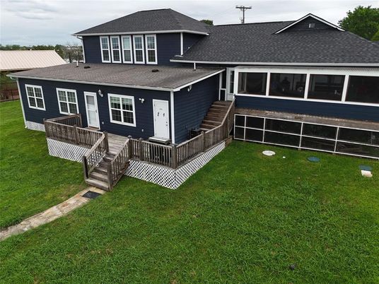 Backyard, Exterior, Facade, American Craftsman
