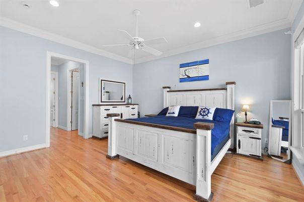 Bedroom, Interior, Recessed Lighting, Wood Texture Flooring