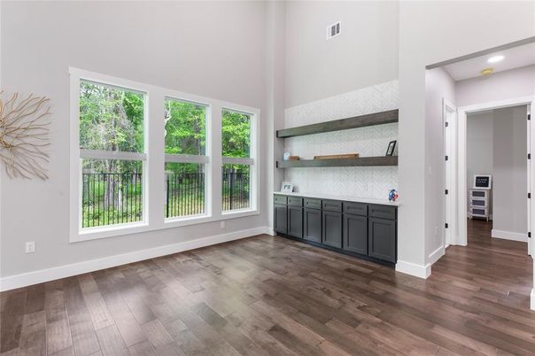 Empty room, Interior, Recessed Lighting, Wood Texture Flooring