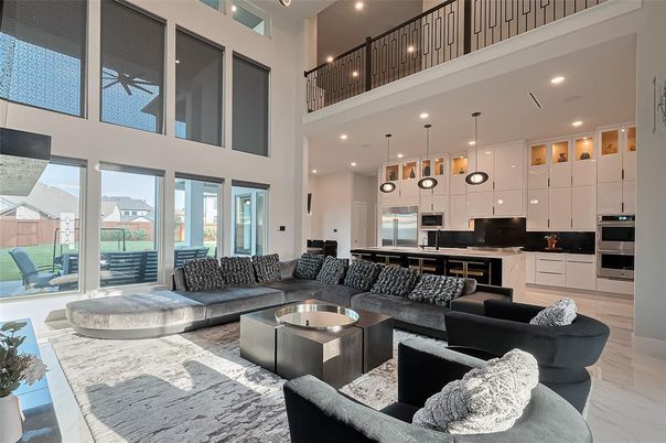 Interior, Kitchen, Living room, Pendant Lights, Recessed Lighting, Stainless Steel Appliances
