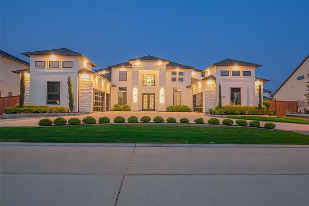 Attached, Exterior, Facade, French Provincial