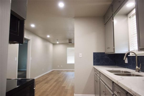 Interior, Kitchen, Recessed Lighting, Wood Texture Flooring