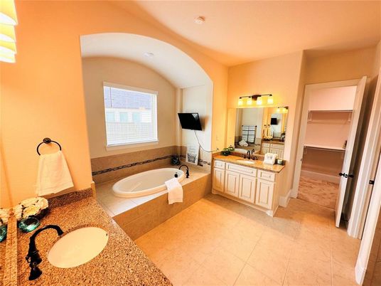 Bathroom, Dual Sink Vanities, Interior