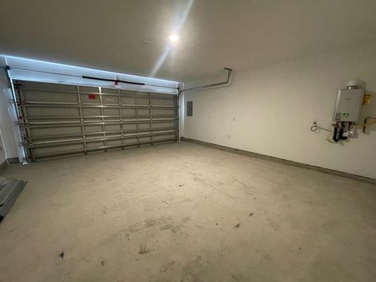 Garage, Interior