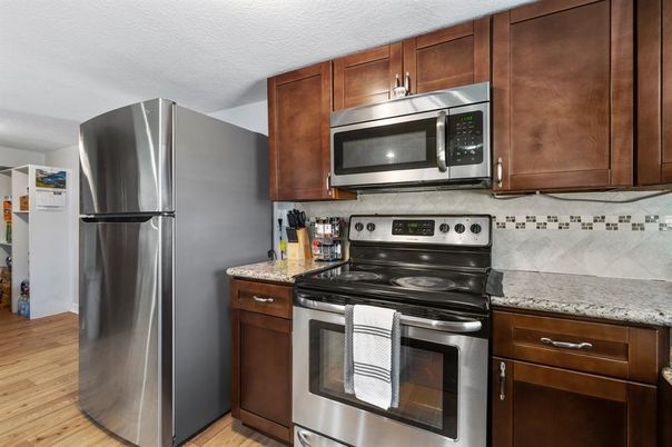 Interior, Kitchen, Stainless Steel Appliances, Wood Texture Flooring