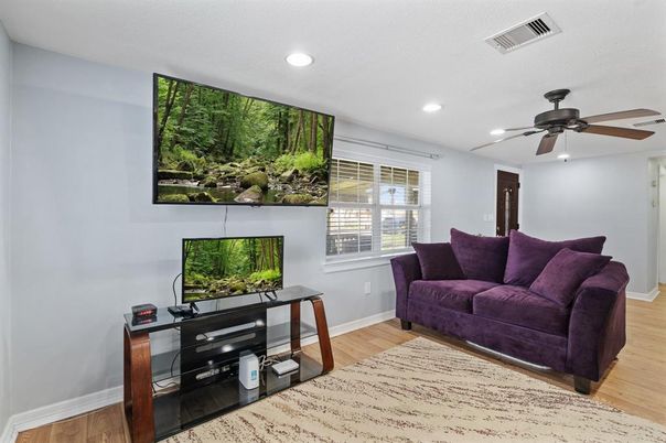 Home Office, Interior, Recessed Lighting, Wood Texture Flooring