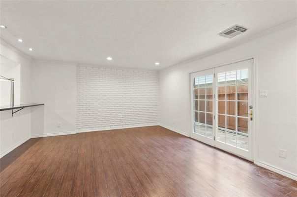 Empty room, Interior, Recessed Lighting, Wood Texture Flooring