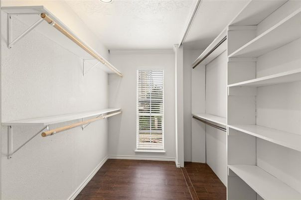 Interior, Walk-in Closets, Wood Texture Flooring