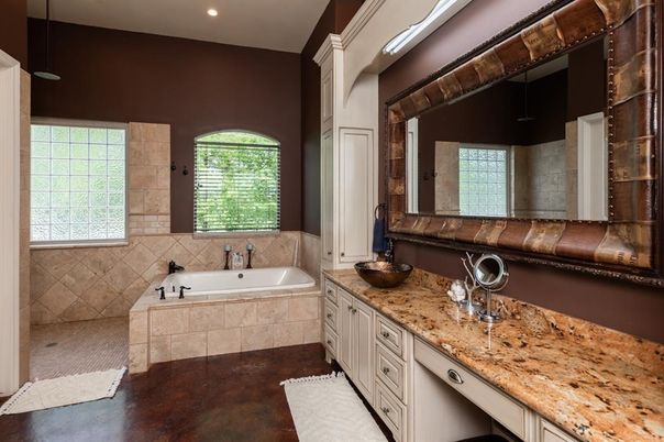 Bathroom, Interior, Recessed Lighting