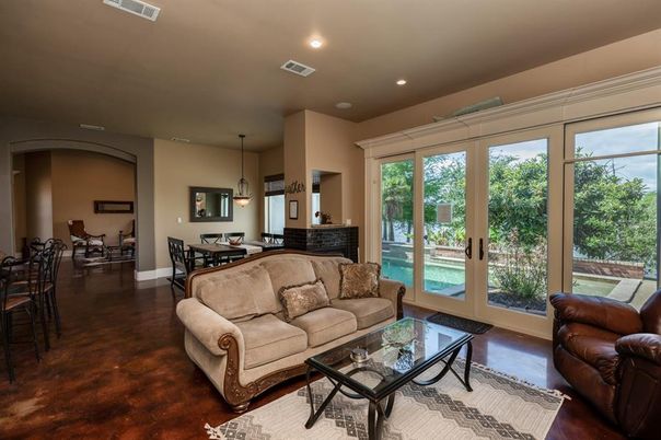 Dining room, Interior, Living room, Pendant Lights, Recessed Lighting, Wood Texture Flooring