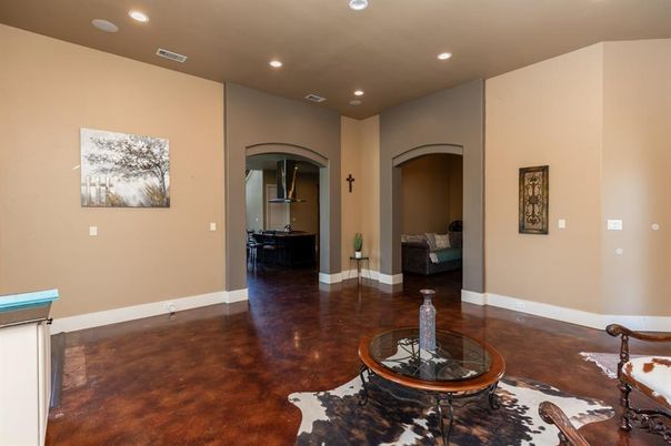 Interior, Recessed Lighting, Wood Texture Flooring