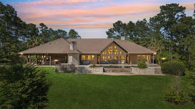Backyard, Exterior, Facade, Log Home