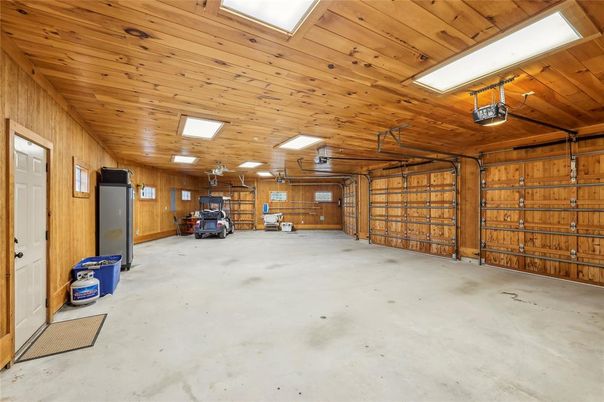 Garage, Interior, Wooden Ceilings, Wooden Walls