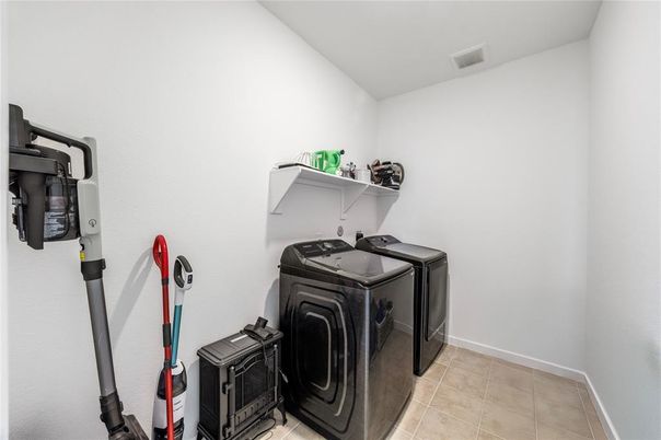 Interior, Washer