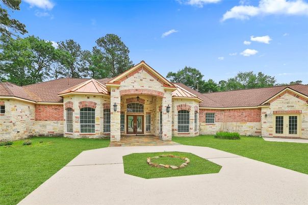 Backyard, Exterior, Facade, Brick Traditional