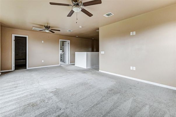 Empty room, Interior, Recessed Lighting