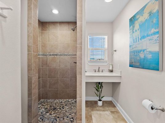Bathroom, Interior, Recessed Lighting