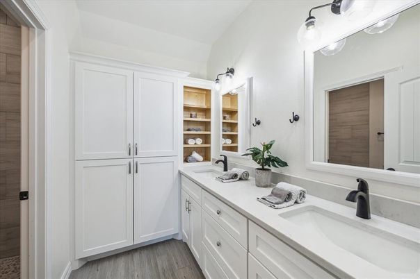 Bathroom, Dual Sink Vanities, Interior, Wood Texture Flooring