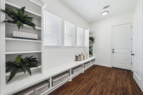 Interior, Recessed Lighting, Wood Texture Flooring