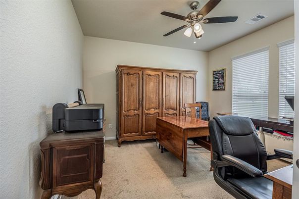 Home Office, Interior