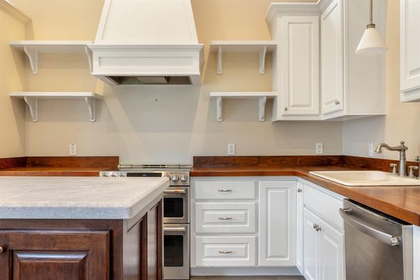 Interior, Kitchen, Pendant Lights, Stainless Steel Appliances