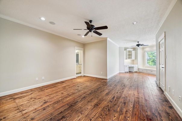 Empty room, Interior, Recessed Lighting, Wood Texture Flooring